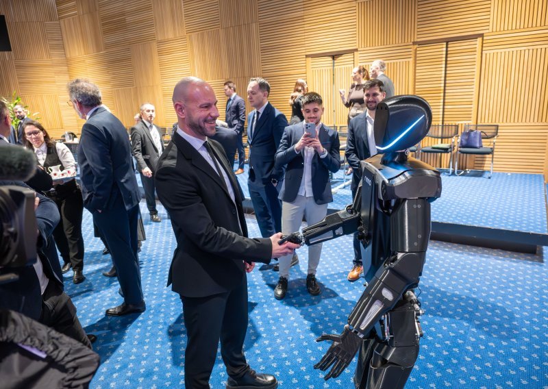 Hrvatska gradi AI budućnost: Predstavljeni ključni projekti Digitalne Hrvatske do 2032.