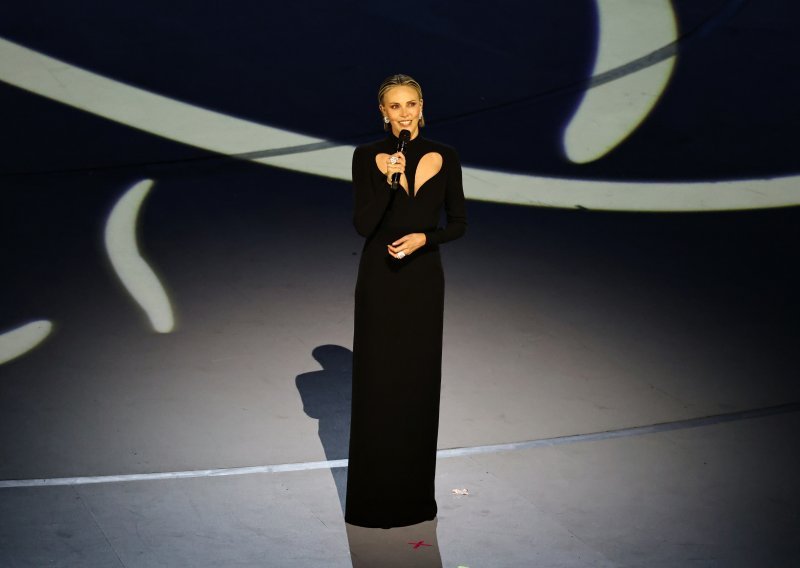 Haljina lijepe Charlize Theron sve je očarala, a krije i jednu posebnu simboliku