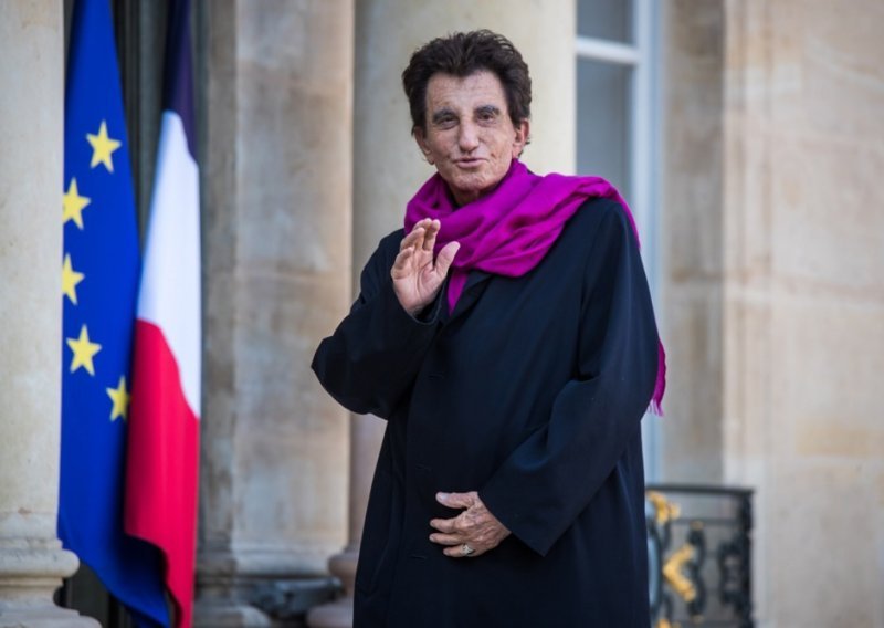 Istražuje se francuski političar zbog veza s Epsteinom: Njegova kći dala ostavku