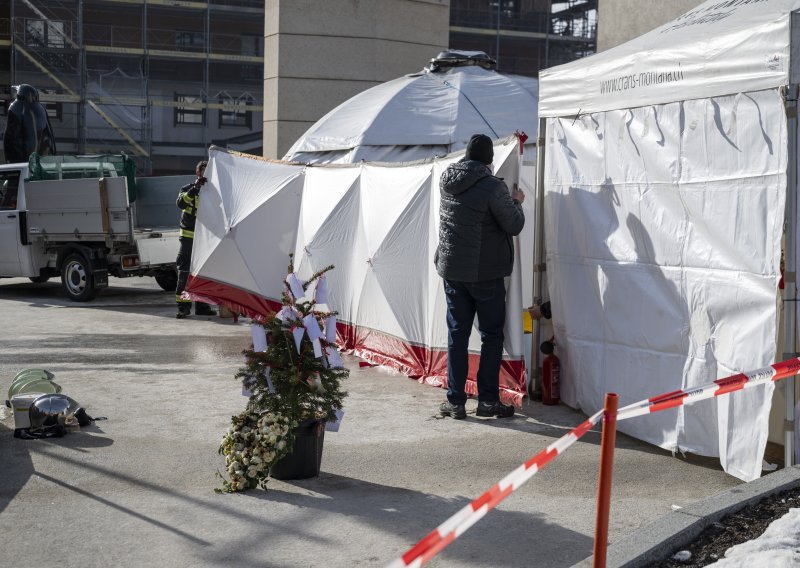 Nevjerojatno: Zapalio se spomenik žrtvama požara u Crans-Montani. Uzrok su ostavljene svijeće?