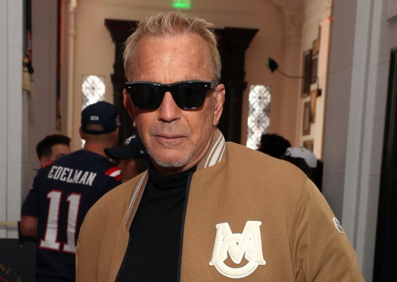 Tribine su vrvjele holivudskom elitom: Pogledajte tko je sve stigao na Super Bowl LX