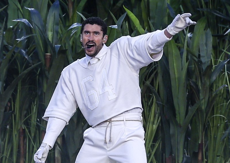 Svi su očekivali luksuz, a on je odjenuo Zaru: Evo što se krije iza outfita Bad Bunnyja