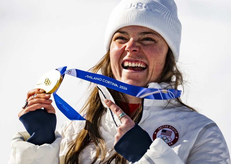 Osvojila je zlatnu medalju, ali odmah je i spremila u džep; šok za organizatore Igara