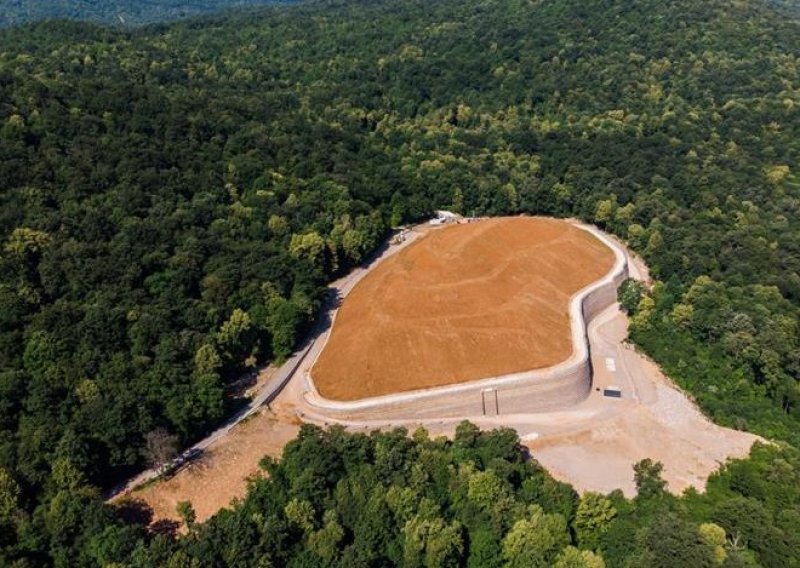 Ministarstvo objavilo poziv za sanaciju zatvorenih odlagališta neopasnog otpada