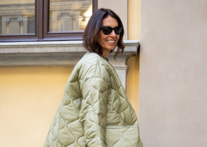 Idealna za prijelazno razdoblje: Svi nose ovu laganu jaknu koja ide na traperice i haljine