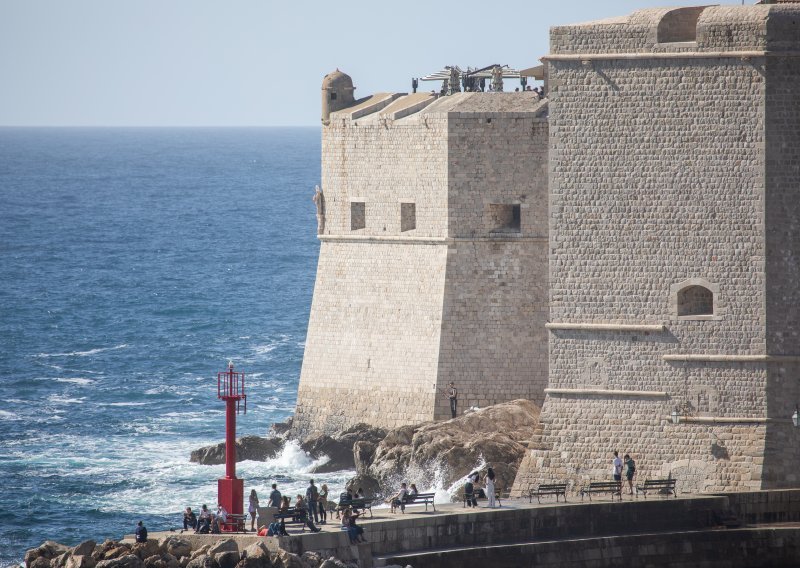 Znanstvenici i Hrvatski Telekom razvijaju sustav ranog upozorenja na potrese u Dubrovniku