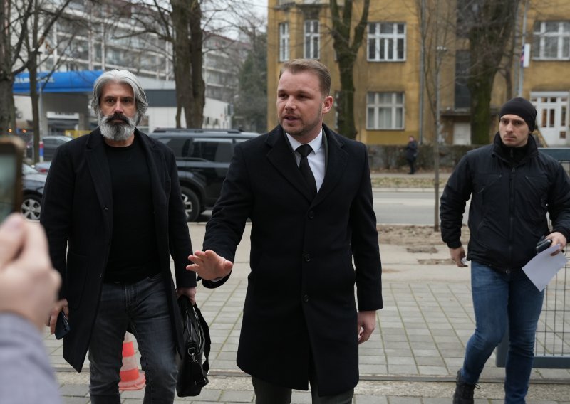 Stanivuković platio 700 eura zbog govora u Gračacu: 'Poštujem zakone druge države'