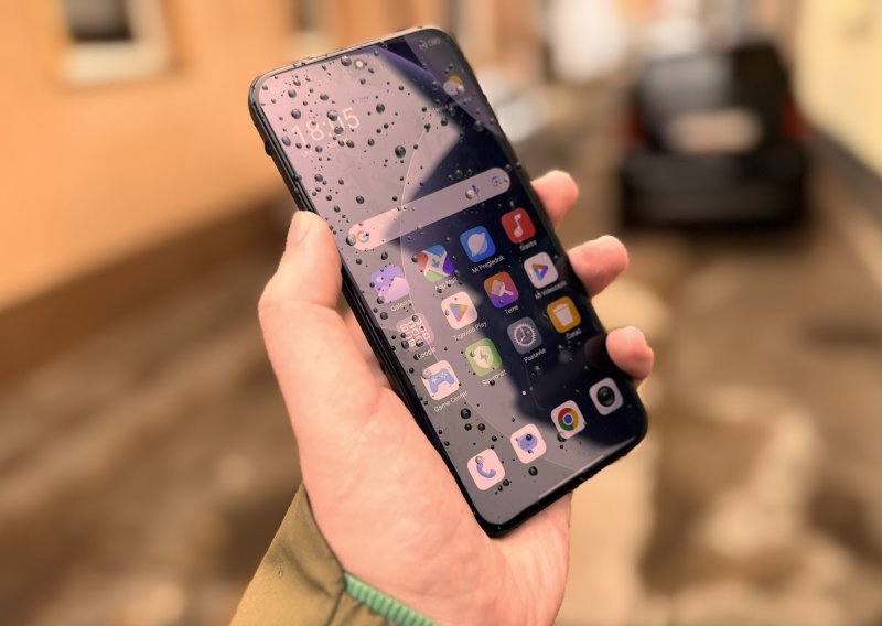 Terenski test: Zašto je Redmi Note 15 Pro+ 5G pametni telefon za cijeli dan?