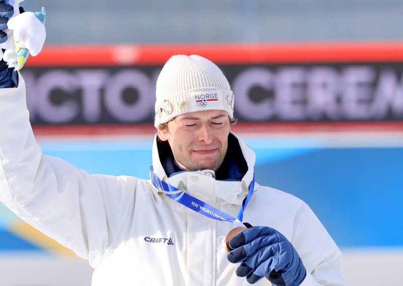 Tko je brončani olimpijac koji je milijune gledatelja zapanjio priznanjem uživo