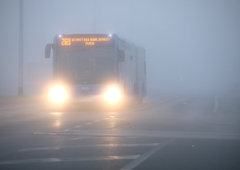 Gusti promet u Zagrebu: Magla smanjuje vidljivost, pazite na skliskost kolnika