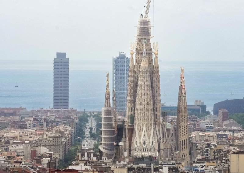 Sagrada Familia postala je najviša crkva na svijetu, no nisu svi sretni zbog toga