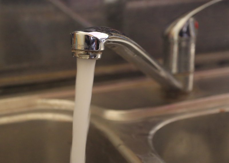 Voda u Bjelovaru nije za piće: 'Došlo je do zamućenja'