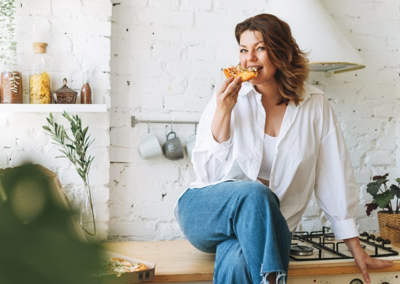 Mislite da jedete zdravo, a samo se debljate: Ovih 10 'zdravih' namirnica su skrivene kalorijske bombe