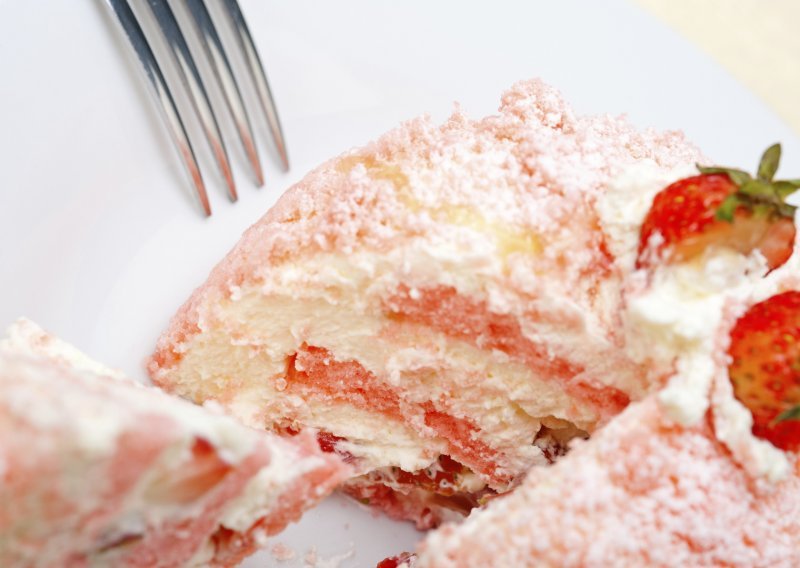 U Češkoj pala banda krijumčara: Švercali kokain u tortama sa šlagom