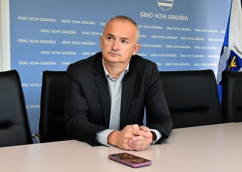 Zbog korupcije priveden Vinko Grgić: Podnio ostavku na mjesto gradonačelnika?