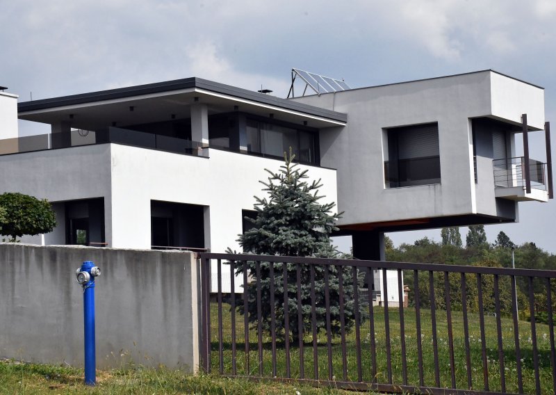 Ovo je luksuzna vila uhićenog gradonačelnika, nosi znakovito ime