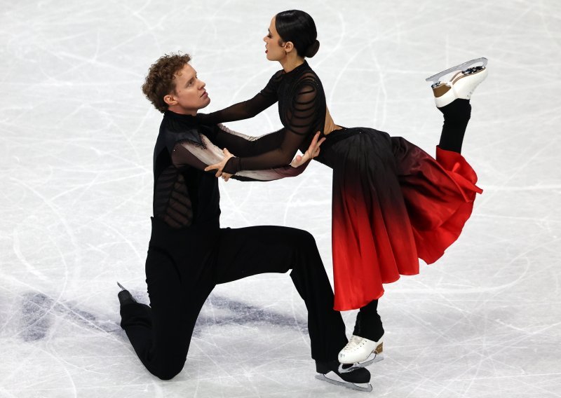 Najveća faca na ledu: Dok se borila za medalju, njezini najveći rivali nosili su ono što je ona sašila