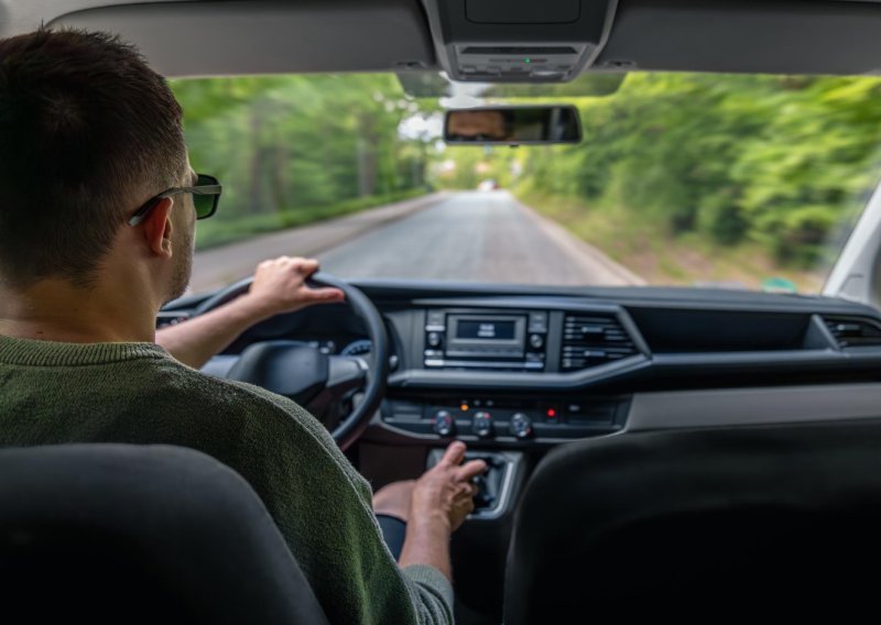 Planirate na put autom? Pazite što radite jer u ovoj zemlji policija oduzima vozilo na licu mjesta