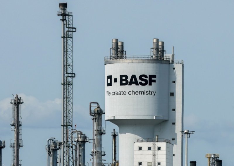 Gigant njemačke kemijske industrije se seli u Indiju, imat će utjecaja na radnike u Berlinu