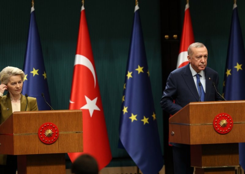 EU bijesna na Erdogana: Turska deportira kršćane i novinare