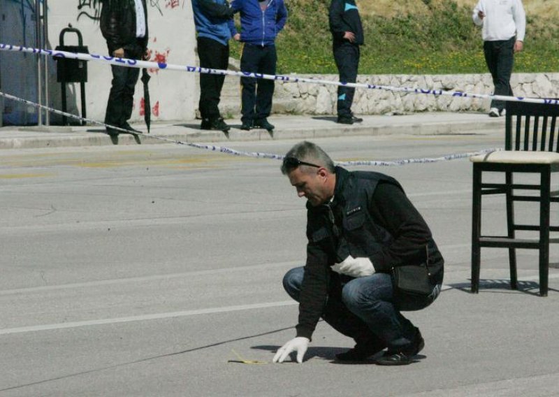 Puca po ulici zbog sukoba oko dječje igre