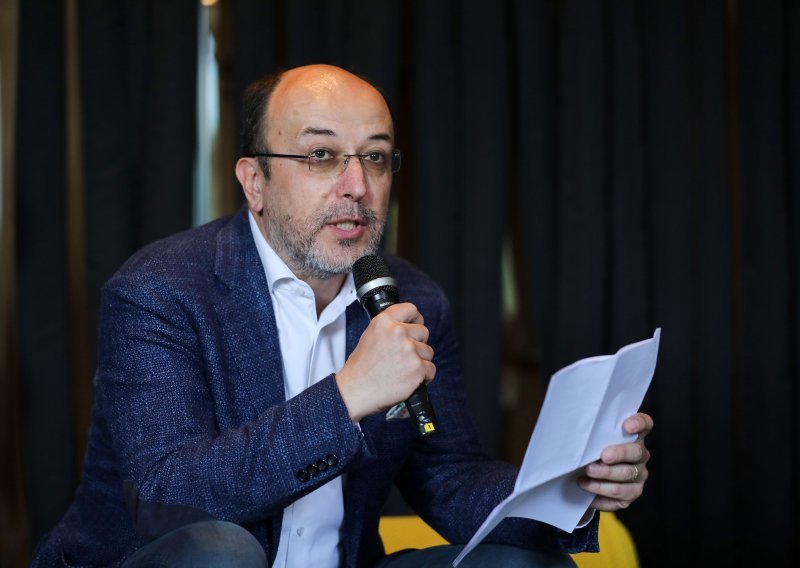 Macan odgovorio Orešković: Molim je da bude manje brza s presudom prijekog suda bez suđenja