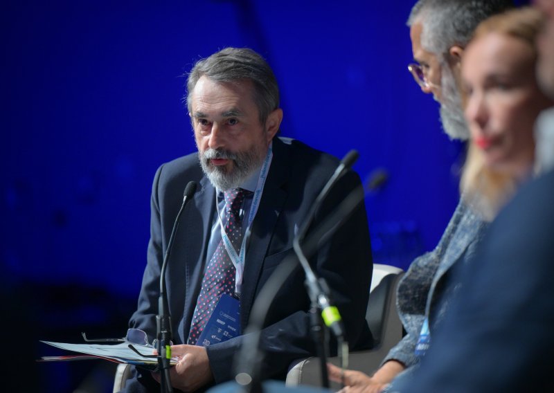 Kandidat za rektora Ivan Koprić traži javno predstavljanje programa