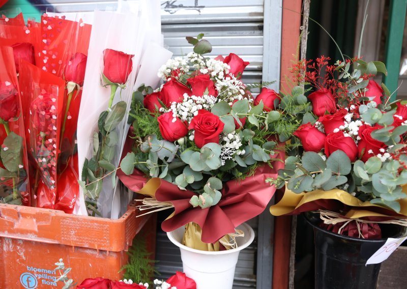 Hrvati na Redditu poludjeli zbog buketa cvijeća od 70 eura: 'Alo, jeste li vi normalni'