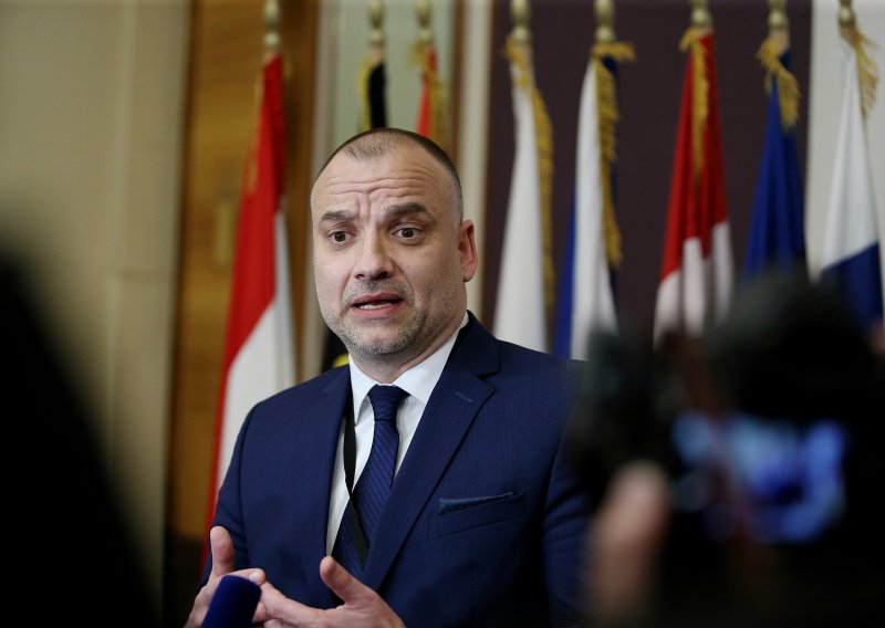 Bivši šef SOA-e: Ovo su tri ključna izazova za Europu