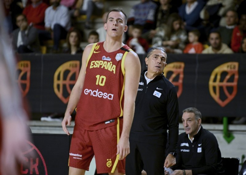 Mučne scene; španjolski košarkaš pao i slomio nogu, jauci odjekivali dvoranom