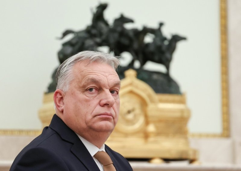 Teški dani Viktora Orbana, oporba mu poručuje: 'Na prekretnici smo'