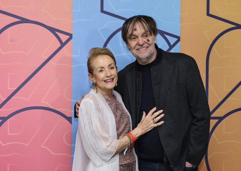 Mama Dore opet na Dori: Legendarna Ksenija Urličić stigla na finalnu večer na Prisavlju