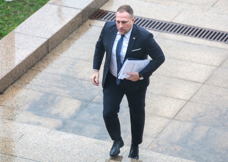 Premium Chicken Company: Ministar Vlajčić odbio je sastanak s nama