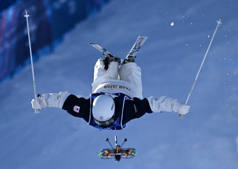 Mala 'zujalica' iza spektakularnih snimki sa ZOI-ja: Do jučer su ih zabranjivali, a danas...