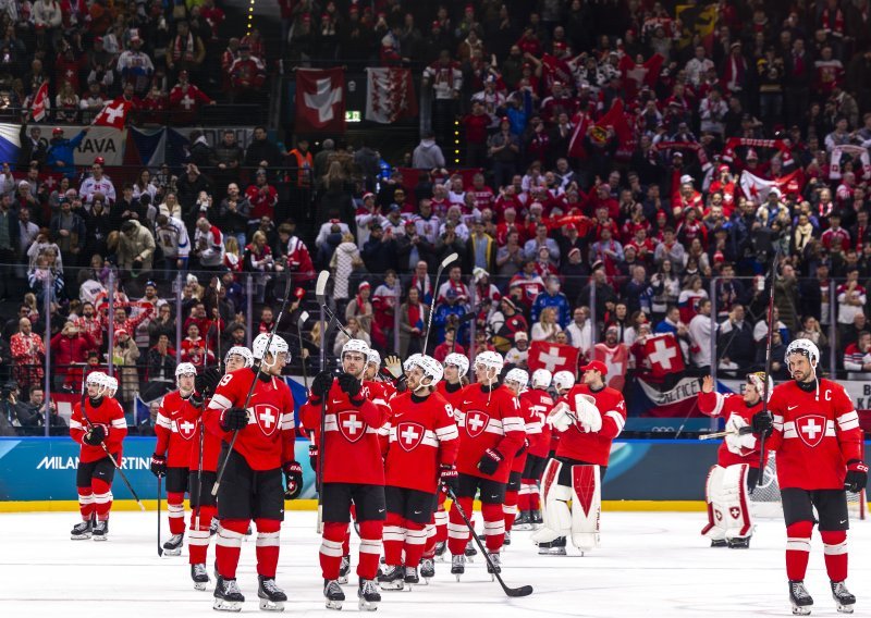 Švicarski hokejaš slomio nogu: Propušta ostatak sezone