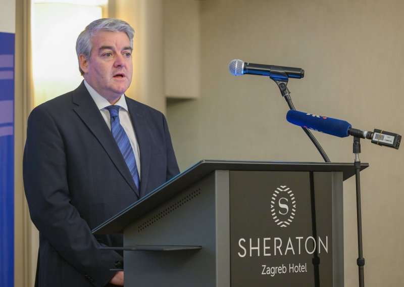 Po treći put: David M. Smith ulazi u novi mandat ravnatelja Instituta Ruđer Bošković