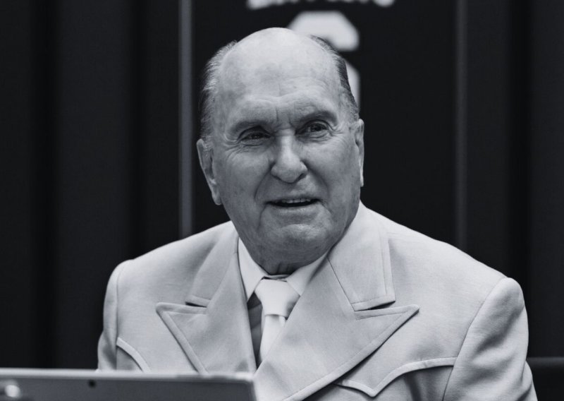 Hollywood zavijen u crno: Napustio nas je legendarni Robert Duvall