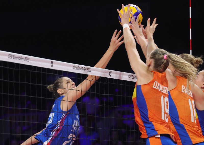 Sramota u Srbiji. Trener vulgarno u time-outu vrijeđao odbojkašice, reagiralo i ministarstvo