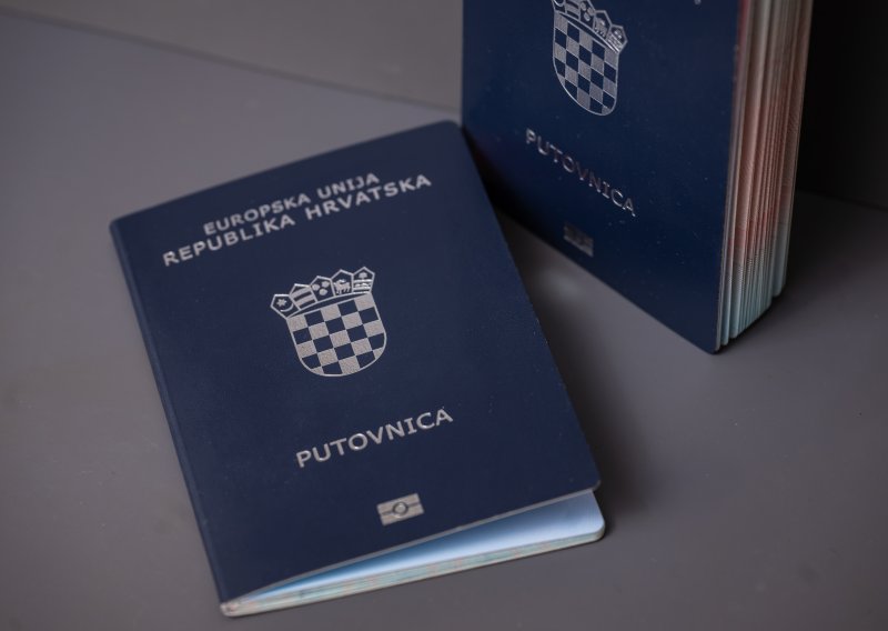 Nova pravila: Prije putovanja obavezno provjerite ove dvije stvari u putovnici