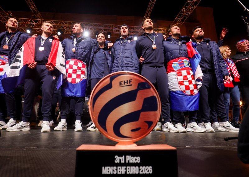 Upravo kreće prodaja ulaznica za dva spektakla u režiji Sigurdssonovih rukometaša