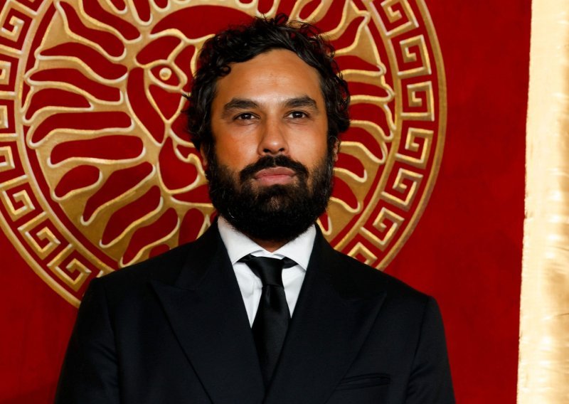 Zvijezda hit serije plaća bolničke račune nepoznatim ljudima: 'Noću glumim maskiranog osvetnika'