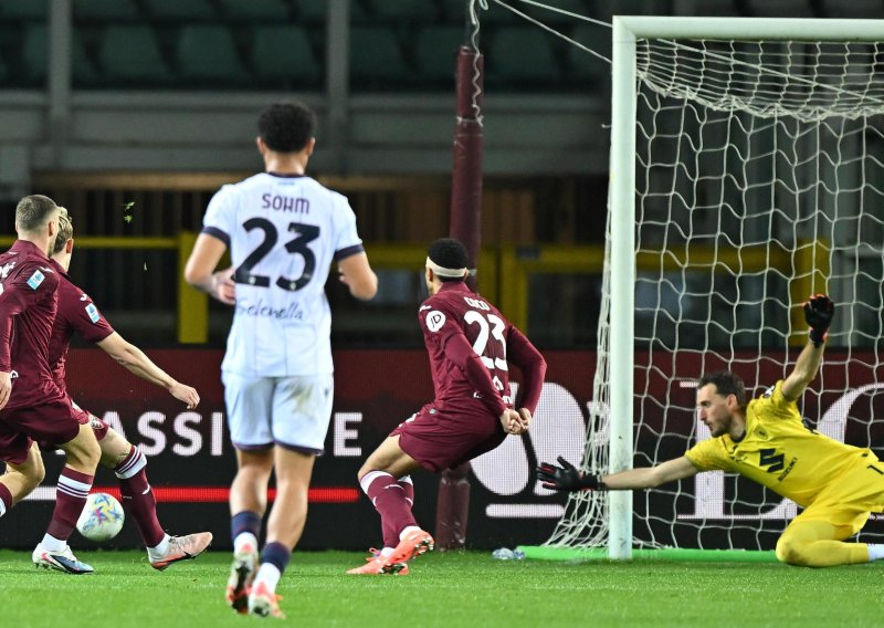 Vlašiću 'oduzet' autogol protiv Bologne, drugi Hrvat upisan kao strijelac