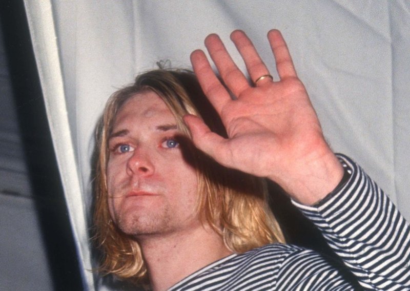 'Ovo nije bilo samoubojstvo': Umirovljeni policajac ruši priču o Kurtu Cobainu