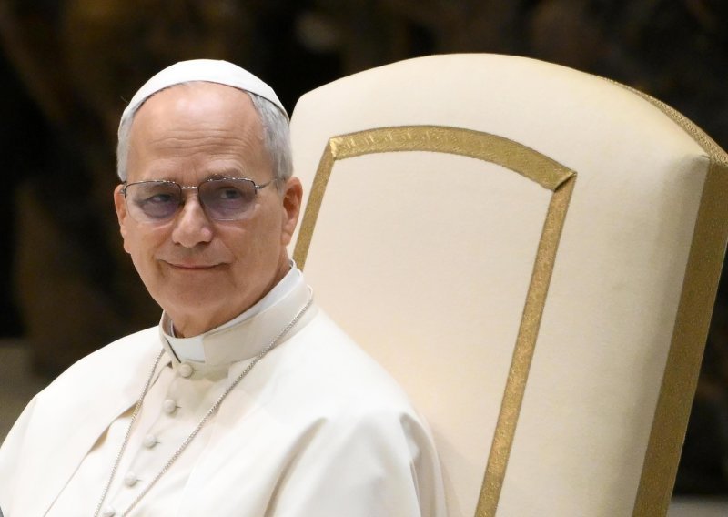 Papa uputio gorljiv apel: 'Toliko žrtava, uništenih života i obitelji, razaranja...'