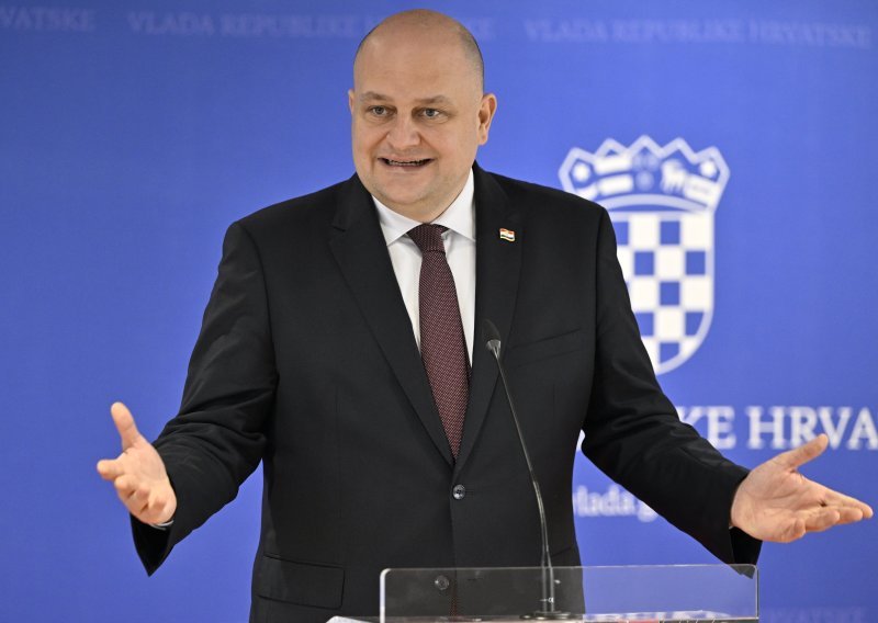 Šušnjara pitali hoće li rasti cijene goriva i struje: 'Ovo su početni šokovi izazvani histerijom'