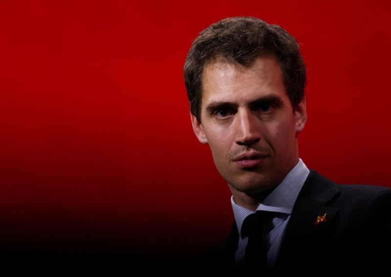 Šef Mistrala: 'Više od pola poslovnog softvera moglo bi biti prebačeno u AI'