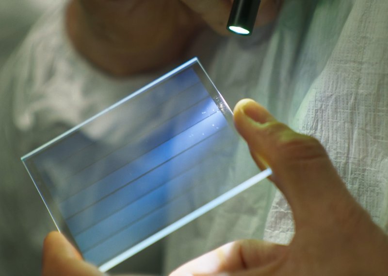 Fascinantno: Laserom zapisani podaci u staklu mogli bi trajati tisućama godina