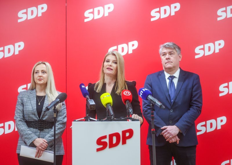 SDP: Sutra će se pokazati bratstvo i jedinstvo onih koji se vrijeđaju i nazivaju glupanima