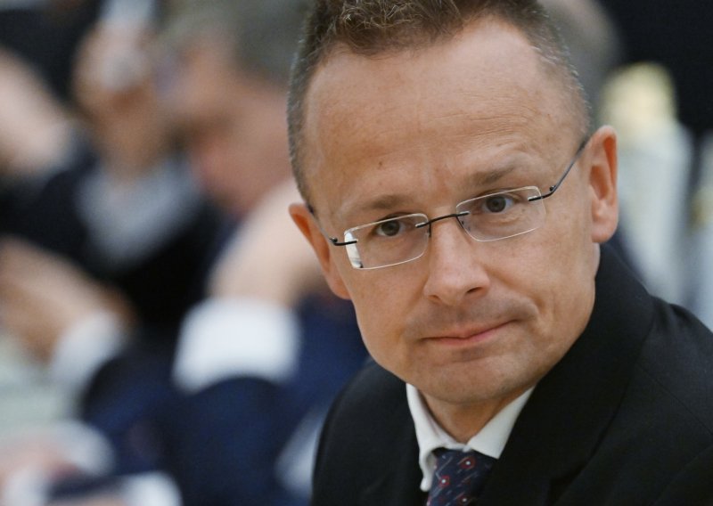 Szijjártó: 'Blokiramo zajam EU-a za Ukrajinu dok se ne nastavi tranzit nafte'