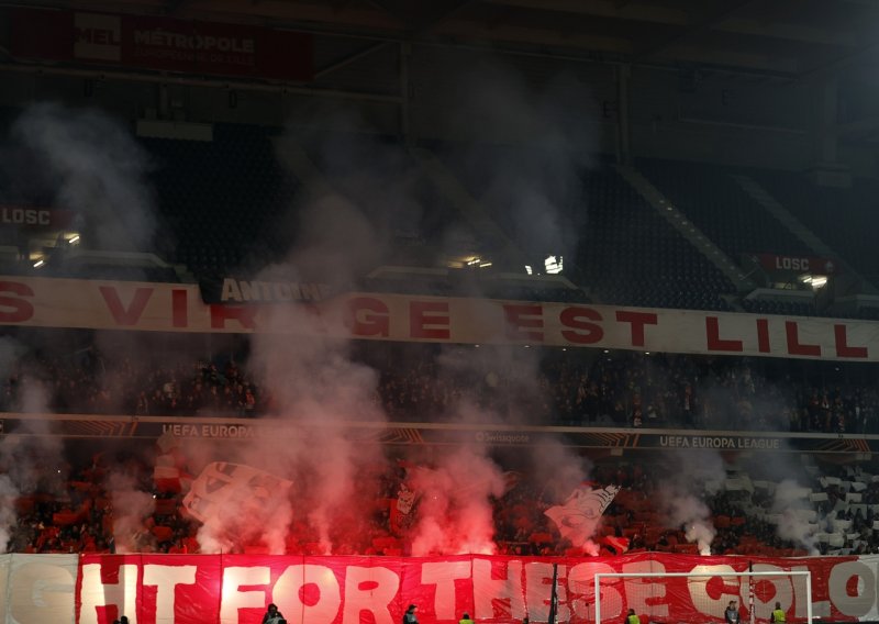 Sramotan potez Lilleovih navijača na utakmici sa Zvezdom; izvjesili su zastavu...